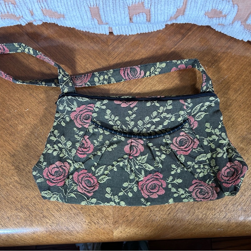 Maruca Design Boulder CO Handmade Tapestry Pleated Shoulder Bag - Vintage Rose - Picture 2 of 9